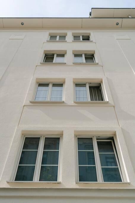 Hip Perfect For 4 Or 6, Great District, Metro *